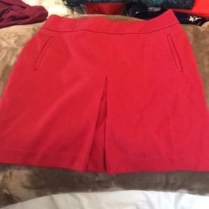 Adorable loft skirt